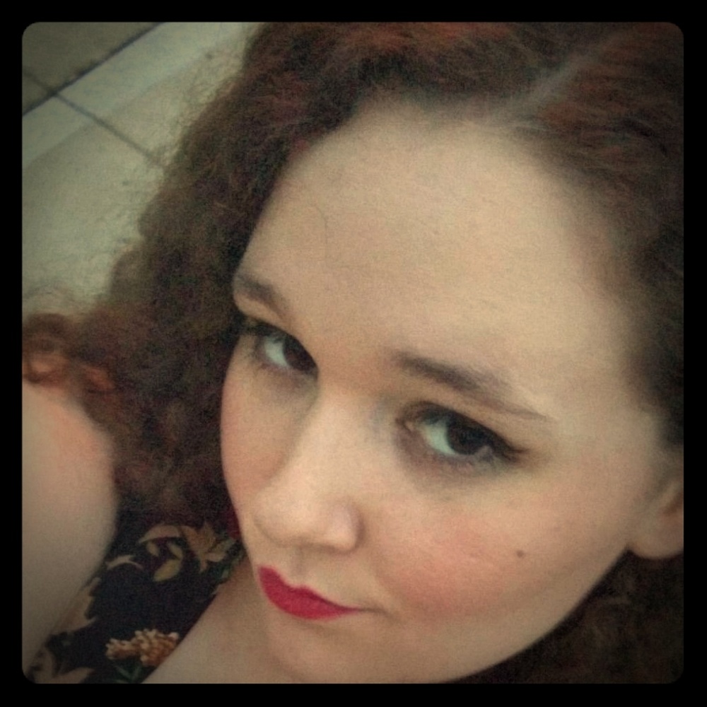 Meet your Posher, Emily